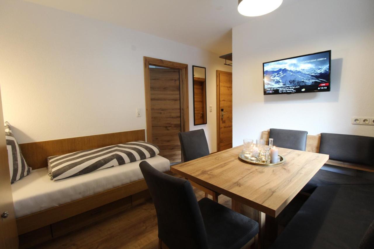 Chasa Patria Apartments Ишгль Экстерьер фото